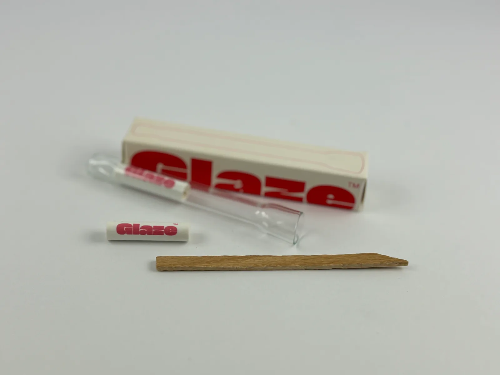 Glaze glass one-hitter with filter and packaging